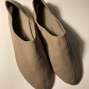 TKEES. Leather Shoes. 9B Unused.